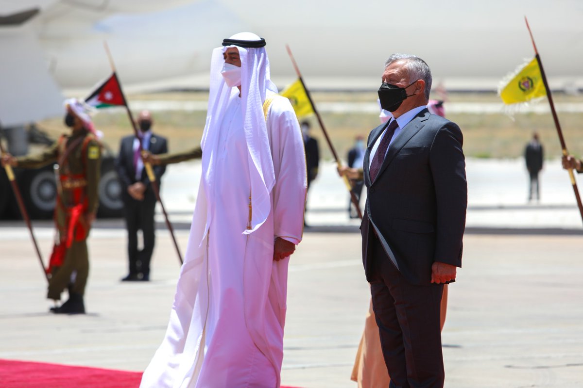 RHCJO's tweet photo. His Majesty King Abdullah II and His Royal Highness Crown Prince Al Hussein while receiving Sheikh Mohamed bin Zayed Al Nahyan, the crown prince of Abu Dhabi and deputy supreme commander of the #UAE Armed Forces at Marka Military Airport #Jordan https://t.co/l6XhbpmfP7