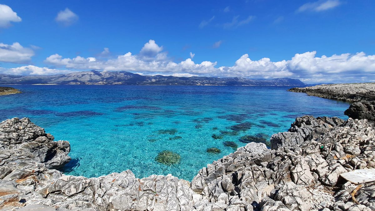 Let the picture speak for itself

Photo: Andrea Tedeschi

#sea #blue #islandlife #summer2021 #croatia #croatiawishlist2021 #discoverthecoloursofcroatia #discoverthecoloursofkorcula #activekorcula