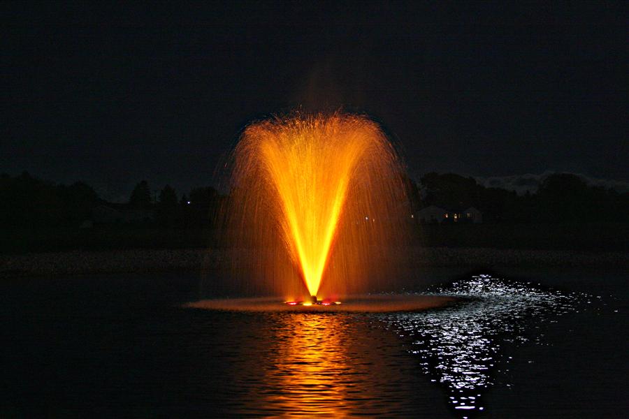 TechAditi's tweet image. Our Sanibel fountain spray pattern is a taller, fully adjustable spray pattern able to fit the needs of any pond or lake, beautifully captured through the process of aeration.  ⛲️🏞️

Contact us to know more about this pattern: bit.ly/360WkHq