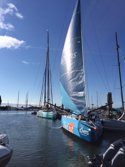 romarrange's tweet photo. [ The Ocean Race Europe ]
Ça s'active sur les pontons de Lorient la Base pour le départ de The Ocean Race Europe !
.......
#theoceanraceeurope #theoceanrace #oceanracing #offshoresailing #VO65 @ImocaGS @theoceanrace 
#sailing #regatta #sailor #sail https://t.co/Pqb0AqQZeP