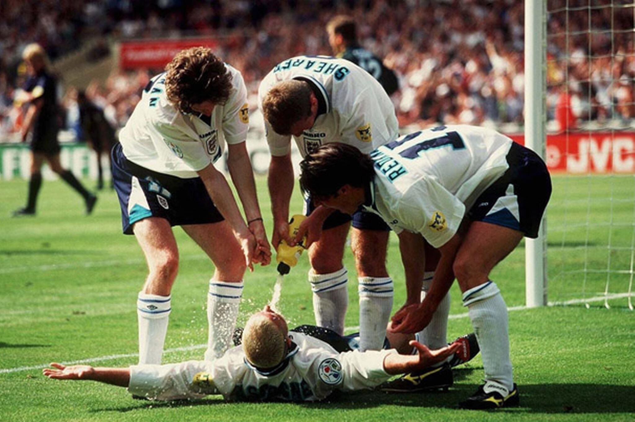 Happy Birthday to Paul Gascoigne, a player unlike any other!        [ :Coloursport] 