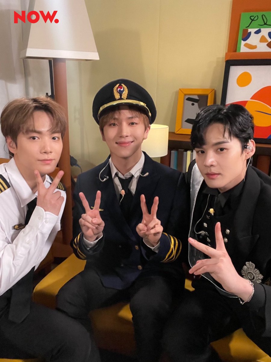 npop_zip's tweet photo. #로얄코믹스 로코단 리더 #뉴이스트 #JR 지휘아래😎 오늘의 모험을 시작하지!⚡️ #펜타곤 #키노 #빅톤 #세준 왕자님들이 도착한 곳은? 그래서 오늘 할 일은?? 이상한 로코 나라를 탈출하라☺️💖 #로코단 도움이 필요해! #NOW온에어 왕국입장👑https://t.co/UhF5RU2t7s https://t.co/fYSb2a3cW3