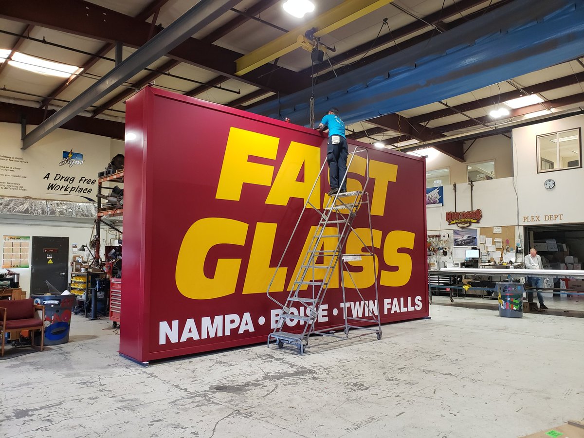 TonyMeade3's tweet photo. They always look so much bigger in the shop. This beauty is on I84 in Nampa between Karcher Rd. and Middleton Rd. over passes. Can't miss it. Best advertising around. https://t.co/udIKWT1RsA