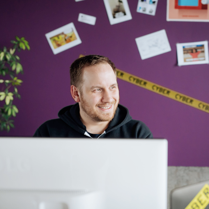 codecentric's tweet photo. 🤞Go, Daniel!
Stellvertretend für die Initiative „Hey, Alter!“ ist unser Kollege – und Initiator der Ortsgruppe – @MakerIsland für den Solinger Bürgerpreis nominiert. Hier könnt ihr für ihn abstimmen: https://t.co/9rzf4lLsxG #heyalter #solingerbürgerpreis https://t.co/1RF32sEB5z
