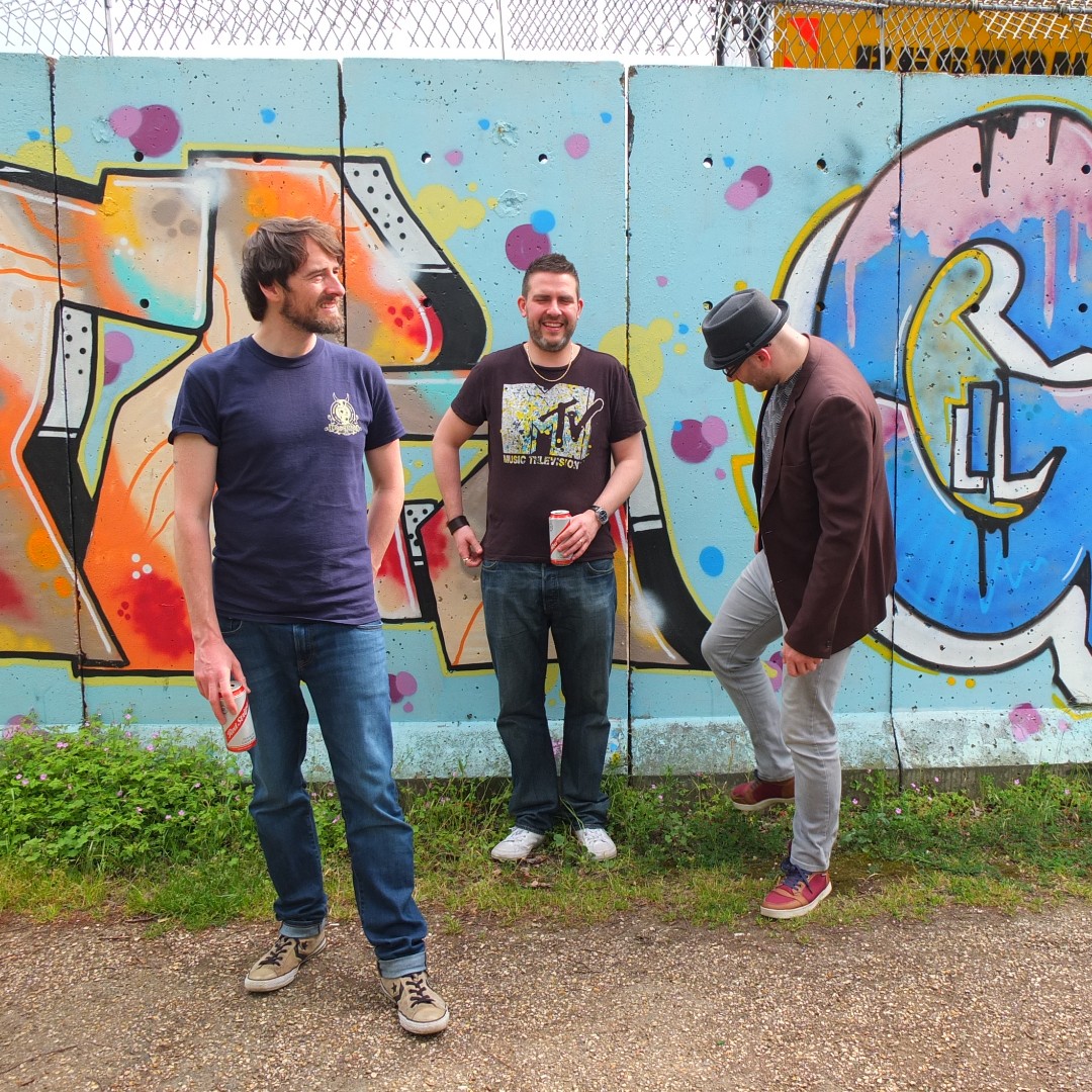 One from the archives: Throwback to our photoshoot in 2019!
.
.
#ThrowbackThursday #Photoshoot #Bandphoto #London #RockBand #Grunge #Stoner #tbt #Music #Rock #Archive #2019 #memories #graffiti