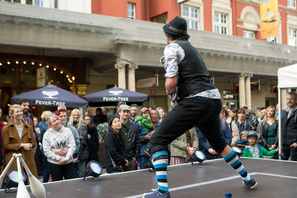 saltdigitalUK's tweet photo. It’s the start of @brightonfringe, and @Infinityfoodsk & @BrightonGin are helping bring a load of fun to #FringeCity all weekend! https://t.co/WYmQCDGZHS https://t.co/ETx2xOEQns