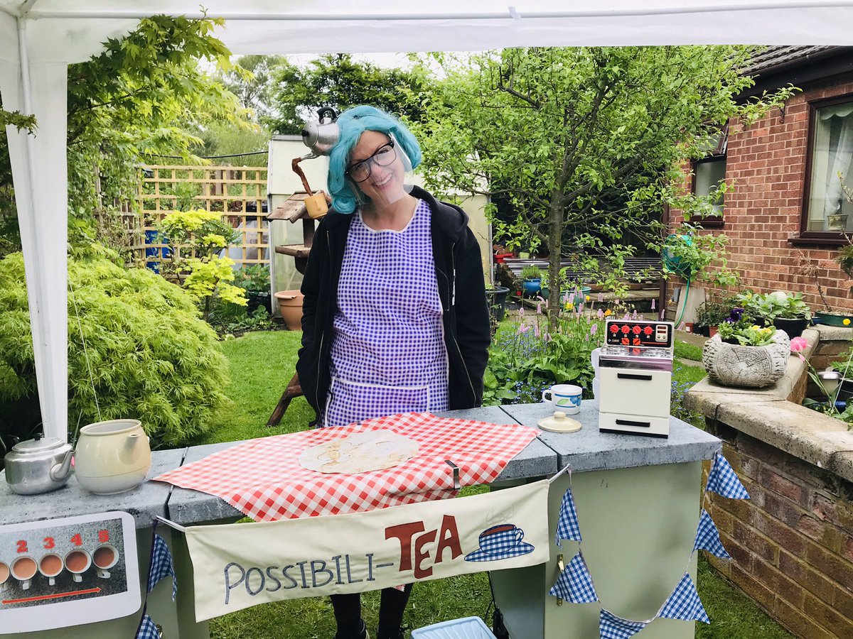 maisonfoo's tweet photo. So good to be out and about meeting the #community this week. We’ve met 17 groups, been hosted in 2 back gardens, 1 front drive, 1 green space +3 schools. Each one felt like an absolute privilege to be able to crank up the giggles and chats🙏 ta @Platform_Thrty1 #GreaterCreative https://t.co/NESyJR7roq