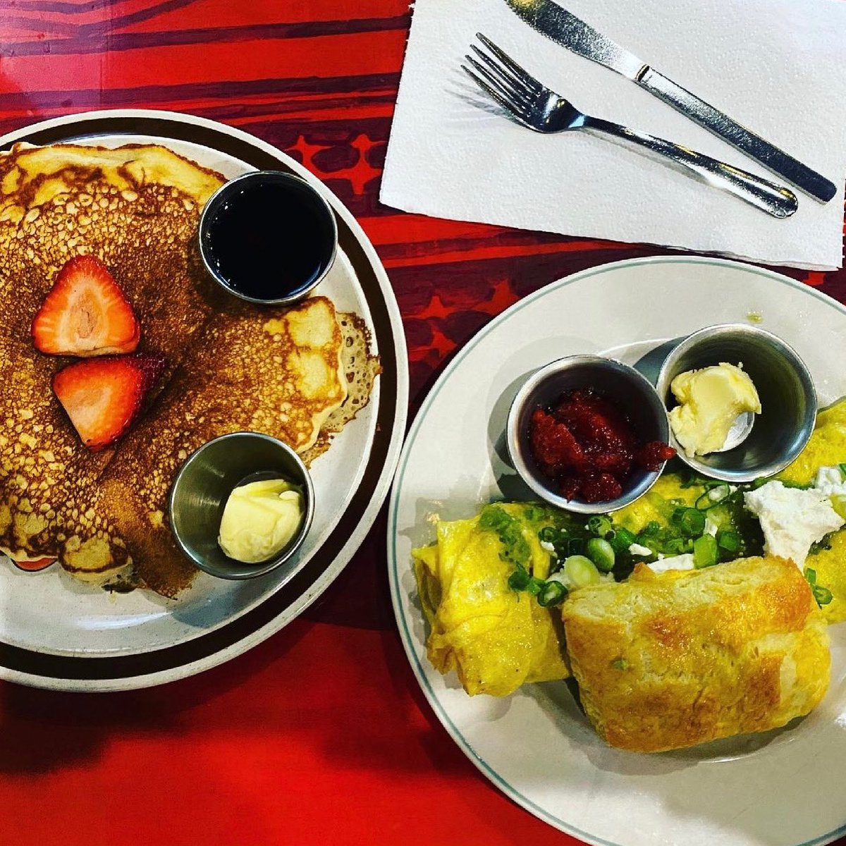 YUMMY! What’s another word you would use to describe your Sunrise breakfast? #Repost <a href="/claudiademarco/">claudiademarco</a>.usa 
・・・
Delicious!! 👌🏼😋😁