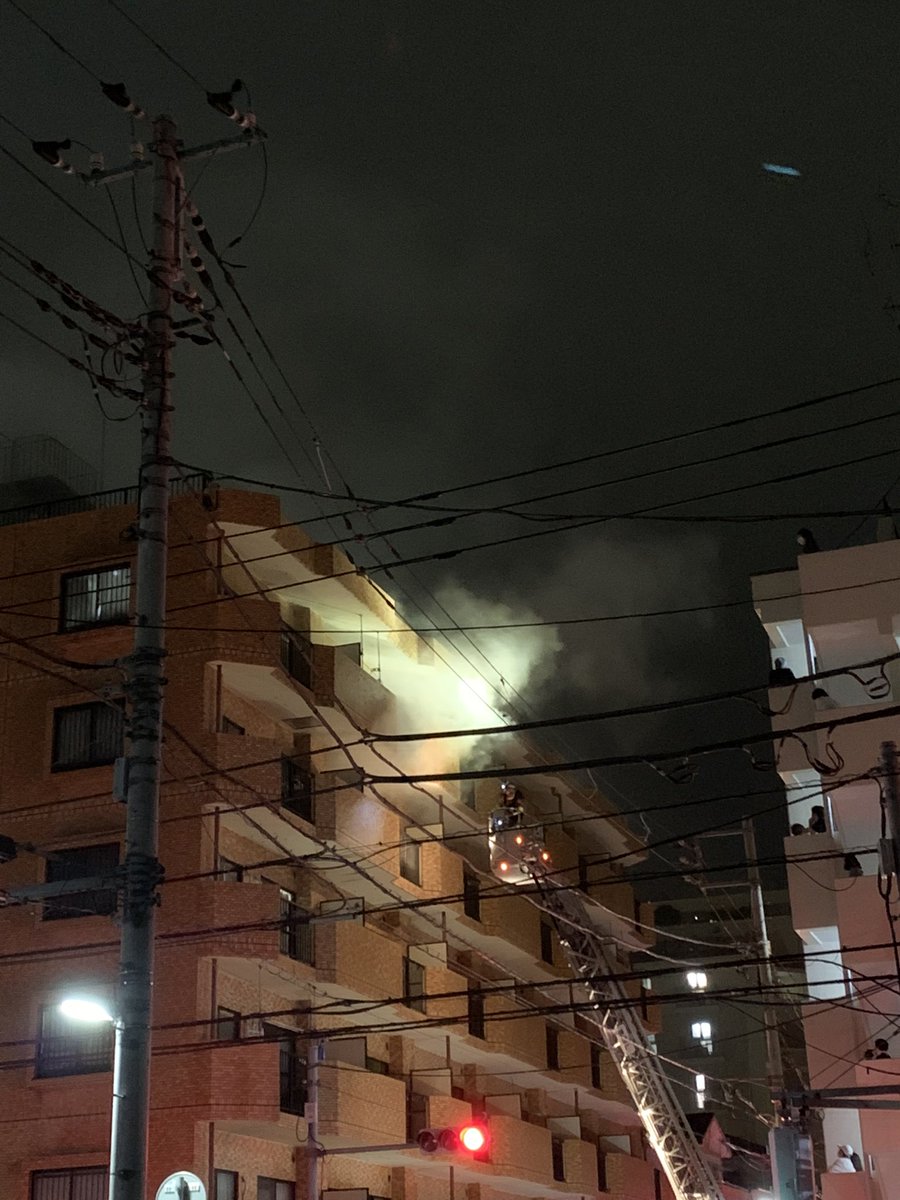 【火事】東京メトロ東西線 葛西駅付近のマンションで火事「該当する部屋より消防による窓ガラス破壊」まとめのカテゴリ一覧いろいろまとめbeansについて関連サイト一覧