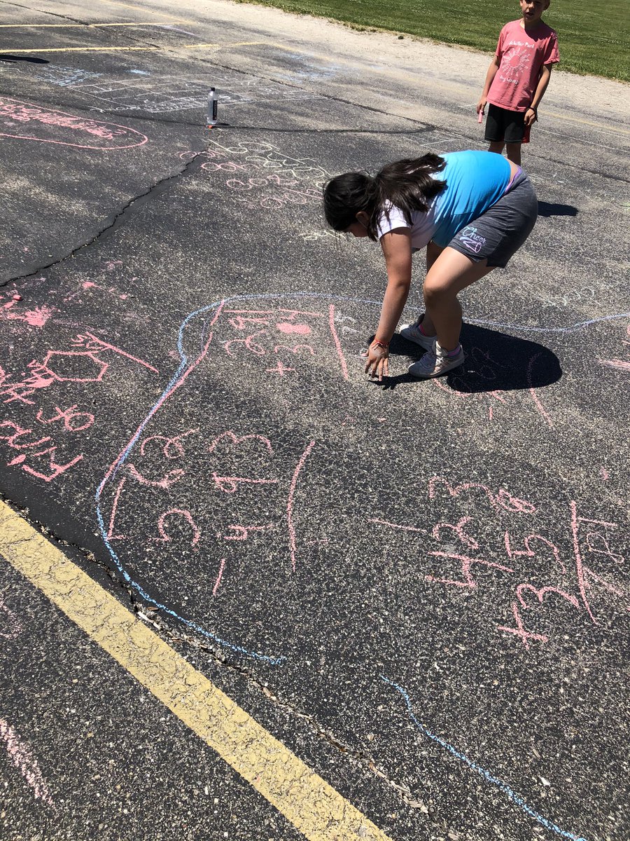 MrsJames1111's tweet photo. What better way to enjoy our last warm day? Math on the Blacktop Day. Both teams tied, it was a good day. #62Learns #62CE https://t.co/CwvvZMVTlU