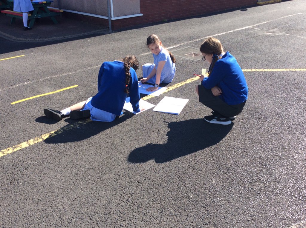 GSPSRussia's tweet photo. This morning, we worked with our partners to edit our writing! We have loved reading and studying โHolesโ by Louis Sachar @GwladysStPrim @NatureFSchools #GSPSWRITING #GSPSREADING #GSPSOUTDOORLEARNING https://t.co/yM17lycTxg
