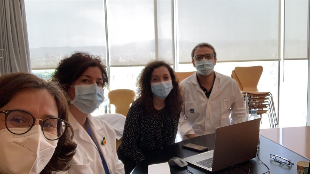 miminnue's tweet photo. Listos desde @hospitaldelmar para el workshop de comités de tumores mediante #NAVIFY de #Roche en el congreso navional de la #SEAP2021 https://t.co/DOU1g6UuxQ