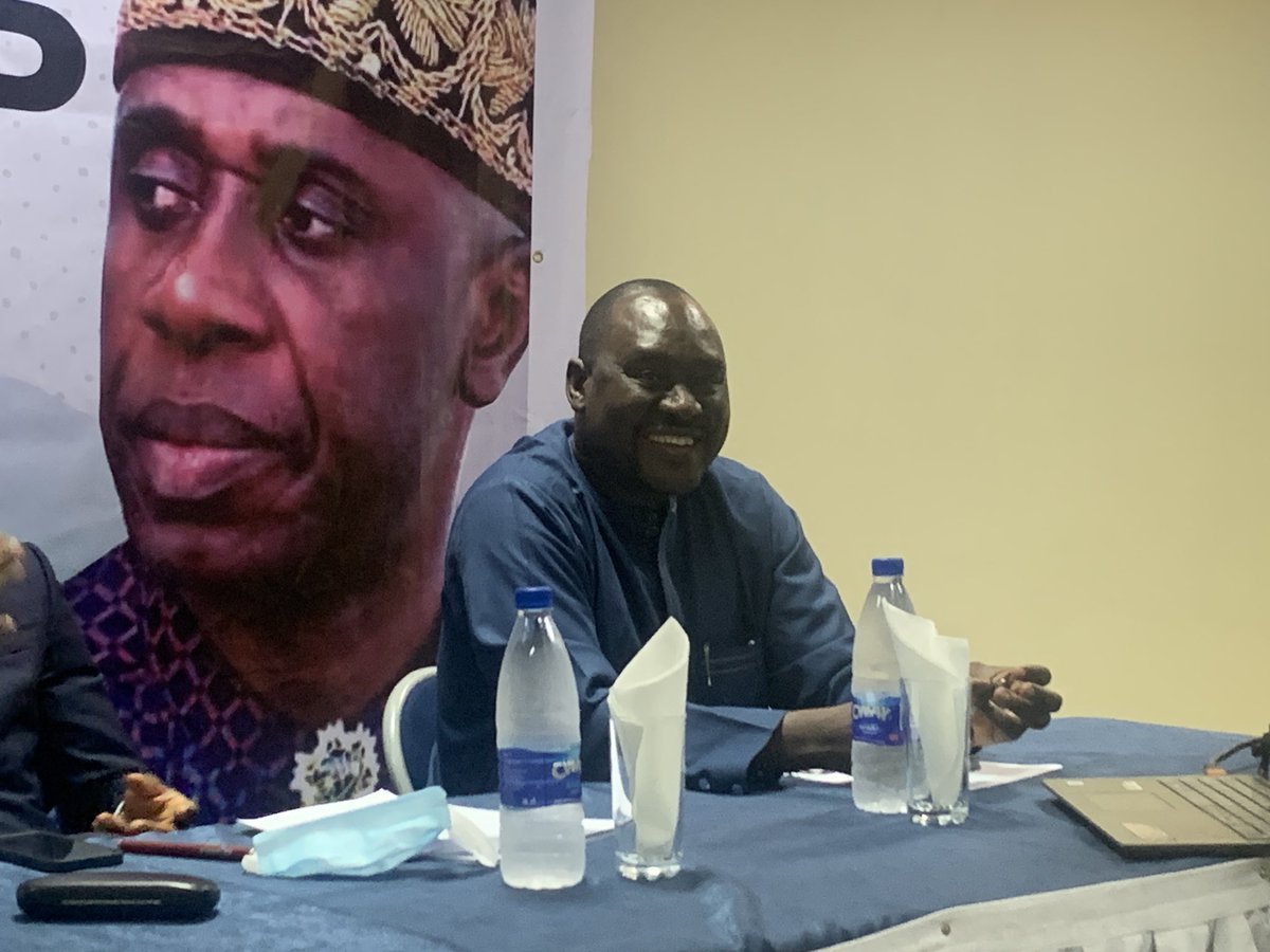 UHF_NG's tweet photo. Leadership Conversation With Unity House Foundation @uhf_ng 

“We have a long way in terms of sanitizing governance “

“We should participate for politics and demand accountability” 

Auwal Ibrahim Musa ( Rafsanjani )

#Dare2Succeed https://t.co/iFkxK59rAI