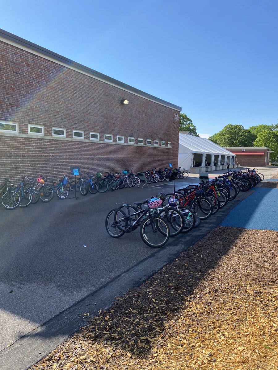 MrMartin_PhysEd's tweet photo. Beautiful day to demonstrate our bike safety and bike riding skills!  The calm before the storm of a wild, but great day! https://t.co/M3SAtLzjRR