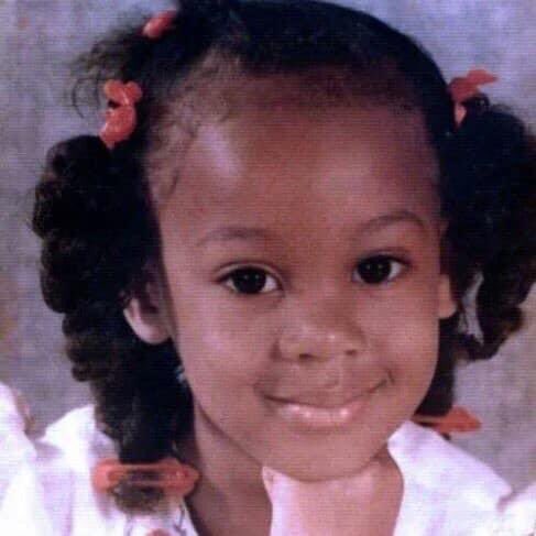 Happy birthday to a female rap pioneer & legend Lisa Left Eye Lopes  , Rest In Power  