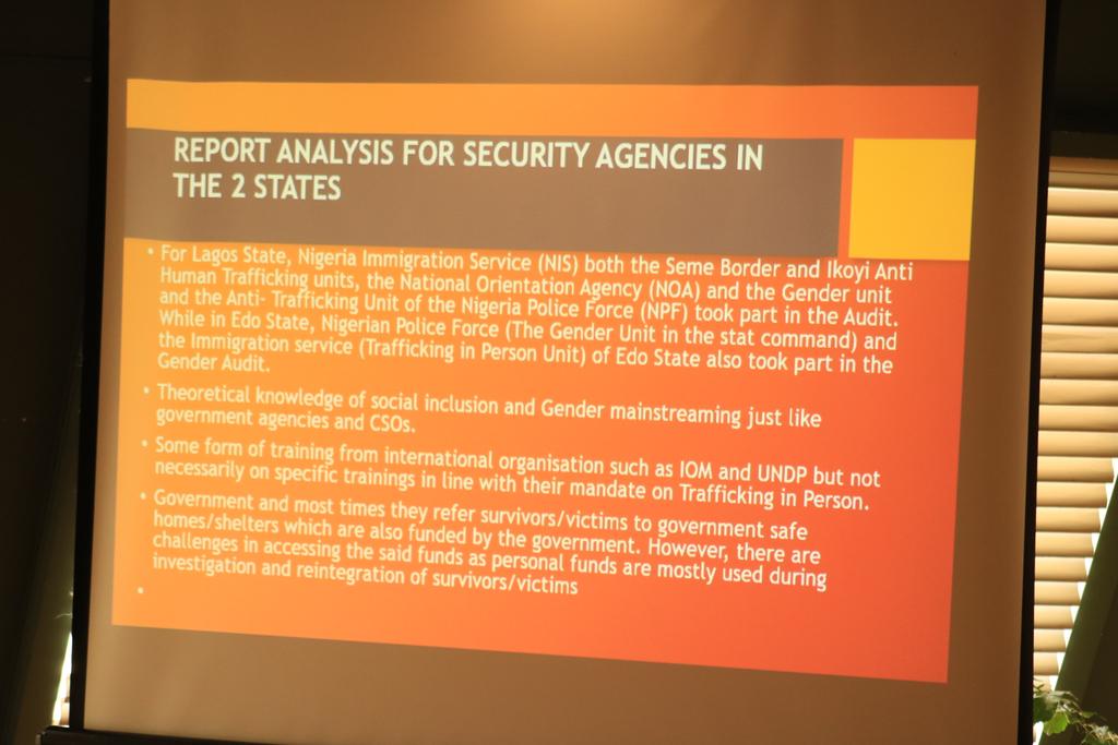 adedoyinadeeso's tweet photo. The Lead Consultant @cleenfoundation giving the overview of the Harmonized Gender Audit report
Support from @unwomenNG @Fu_invictus @benolugbuo @ItalyMFA
#ForcedMigrationNG https://t.co/D8Y1Dl98mm
