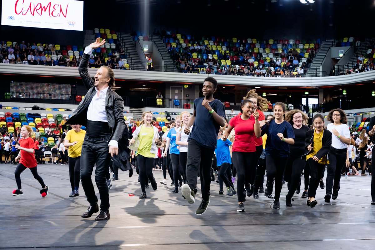 UL_Partnership's tweet photo. Remember when 2,000 students performed opera at the Olympic Park?! #EduArtsFest #EducationWithCharacter #Carmen #UnitedOpera https://t.co/eUXG8sdpTh