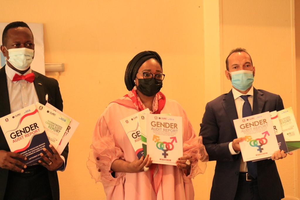 adedoyinadeeso's tweet photo. Voila!!
The Launch of the Harmonized Gender Audit Report of Protection Services & Shelters for Survivors of Human Trafficking in Edo & Lagos states launched by @cleenfoundation with support from @unwomenNG @Fu_invictus
@osce_cthb @ItalyMFA
#ForcedMigrationNG https://t.co/BWNZ8DwCeP