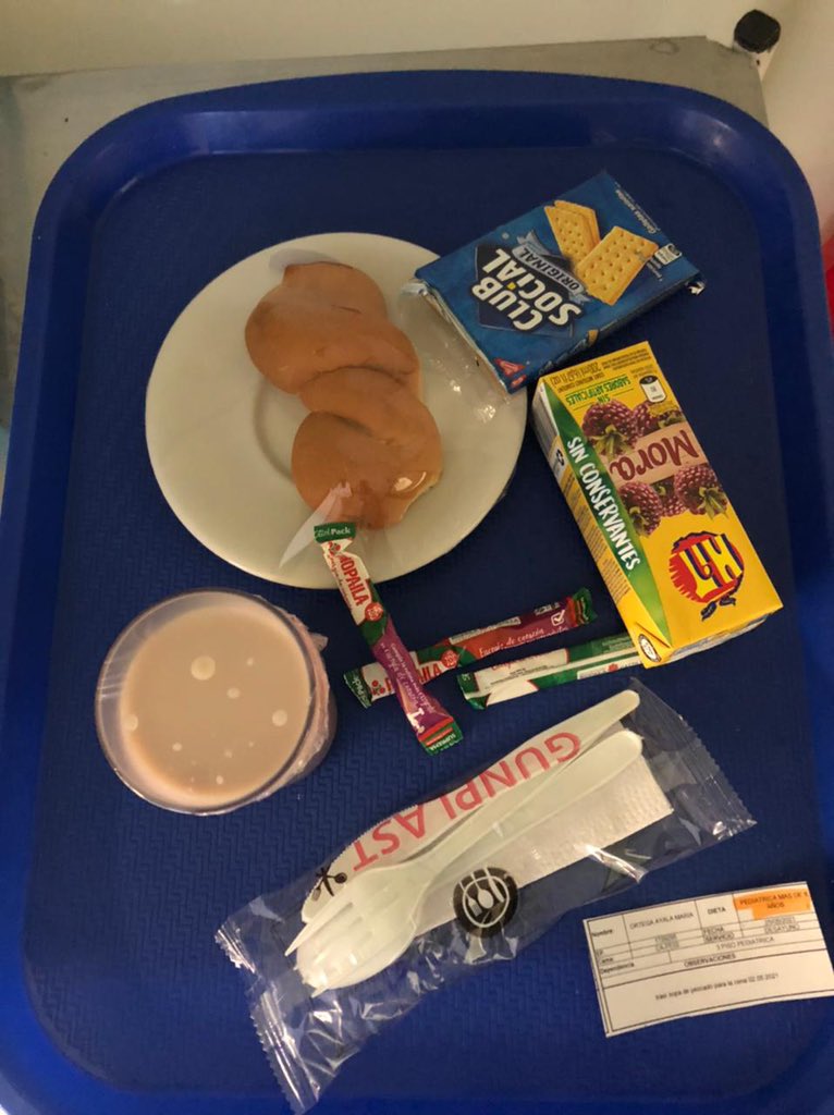 AlfredoRamosM's tweet photo. Un desayuno sin proteína, desbalanceado, para una niña paciente de hematología que está desnutrida en el Hospital General de Medellín.
Denunciamos la contratación amañada del servicio de alimentación a entidades no idóneas.
La corrupción no tiene escrúpulos
#RamosEsArgumentos https://t.co/KxtdNIRHxU