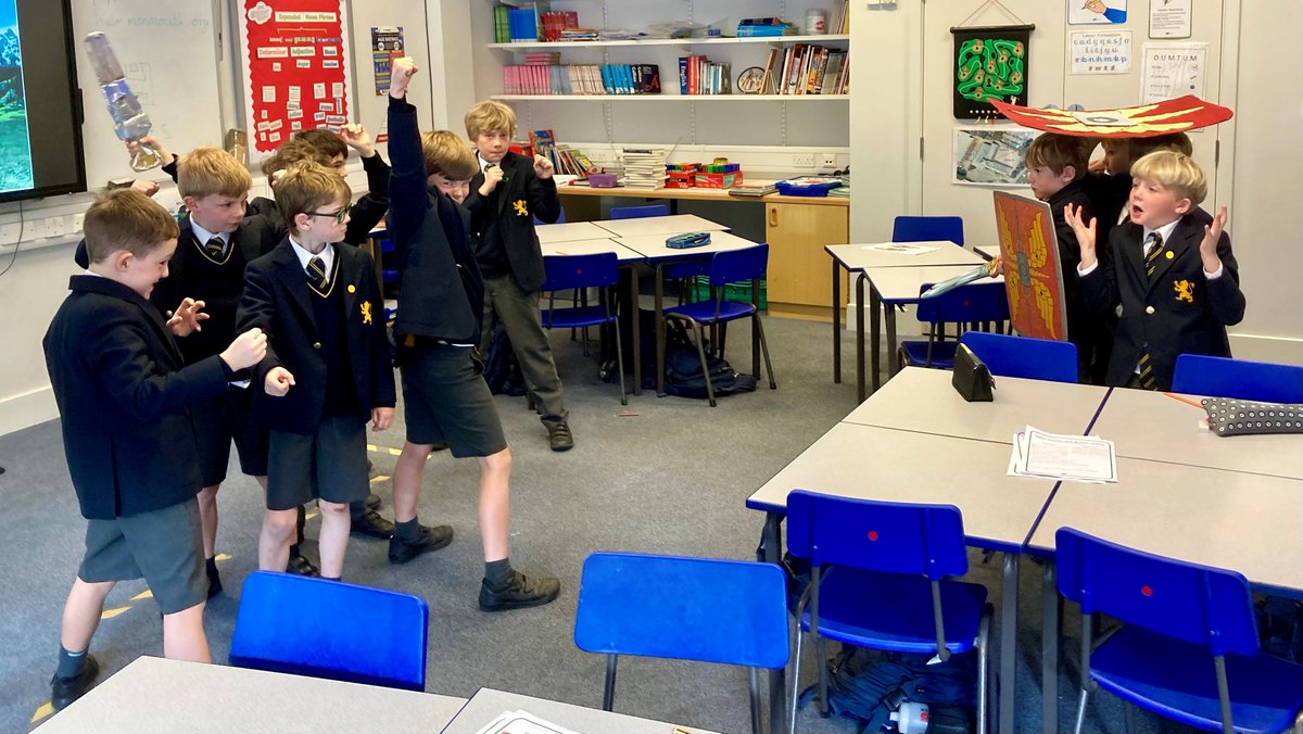 The fearsome Celtic army, led by the indomitable Boudicca, face up against the outnumbered but disciplined Roman legions at Watling Street... who will walk away victorious??