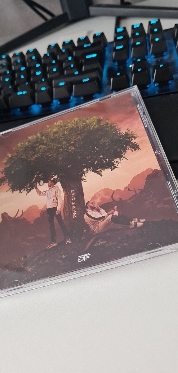 FlorianSplash's tweet photo. Déjà reçu !
#dtf #qlf #doublestar https://t.co/p69WgRyJY1