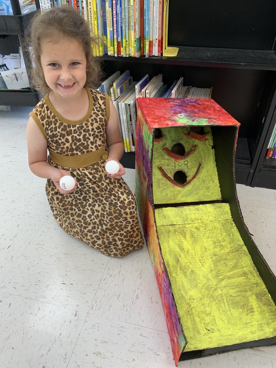 PPSDragons's tweet photo. SO proud of Madi Rae Brown, (1st grade student) for winning the cardboard challenge for 1st grade in FCS!! 🙌🏻🥇 https://t.co/ME4N2jTSfb