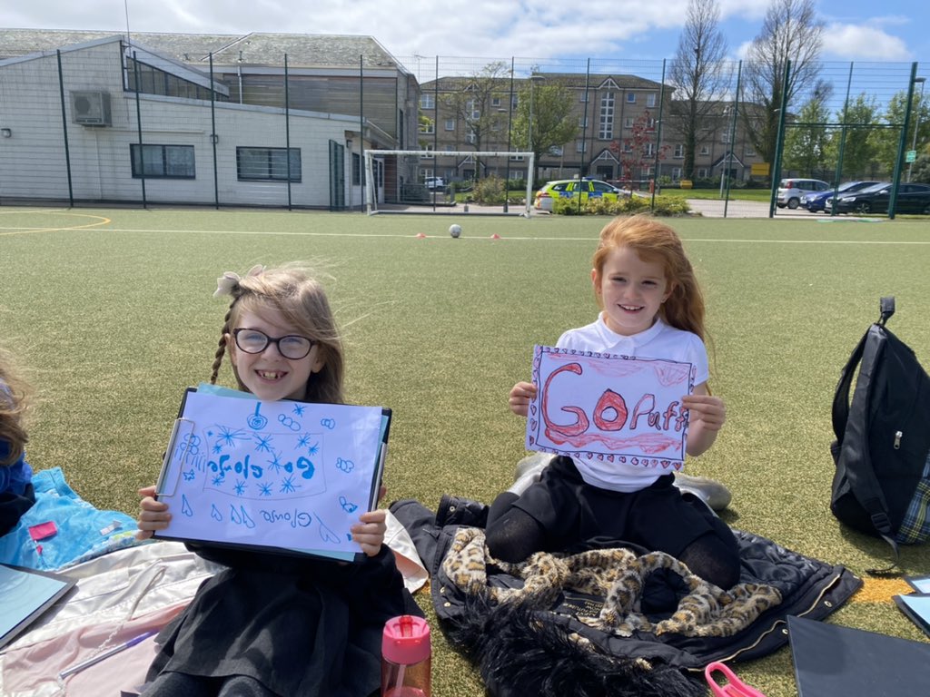 MrsFaryma's tweet photo. We are ready to cheer for P3 this afternoon for their #SportsDay. We are so excited!! 🥇🥈🥉📣@MrsSBremner @school_seaton https://t.co/ncqrOpjAZy