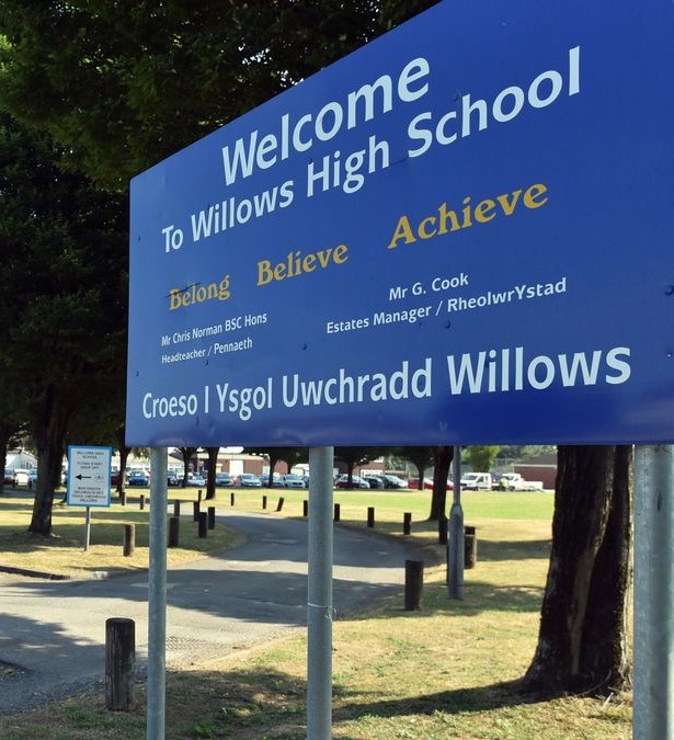 AdeColeCdff's tweet photo. Many thanks to Dani; a Neonatal Intensive Care Nurse at The University Hospital of Wales for talking to Year 7 pupils at @willowshigh about her job, career journey and the skills people need to work as a Nurse. So good to hear so many pupils are interested in the sector. @CV_UHB https://t.co/47ZsHSQJPn