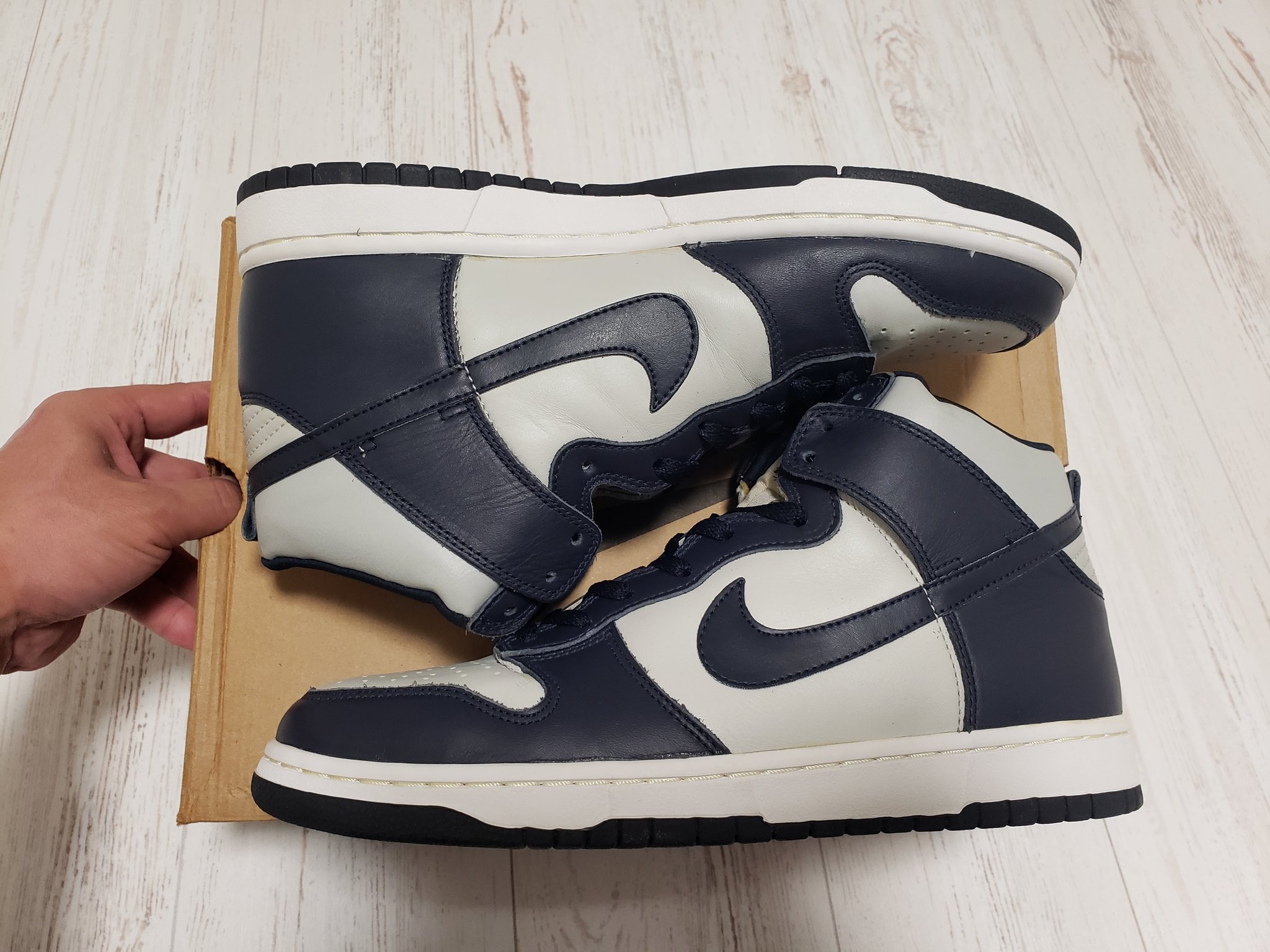 Sneakerfreaker1985 Dunk High Le 99 灰紺 ターミネーター Us11 デッドストック需要有ります 欲しい方dm下さい 拡散希望rt協力お願い致します Nike Nikesb Sneakers Dunk Dunksb Dunkhigh Dunklow ダンク スニーカー好きな人と繋がりたい