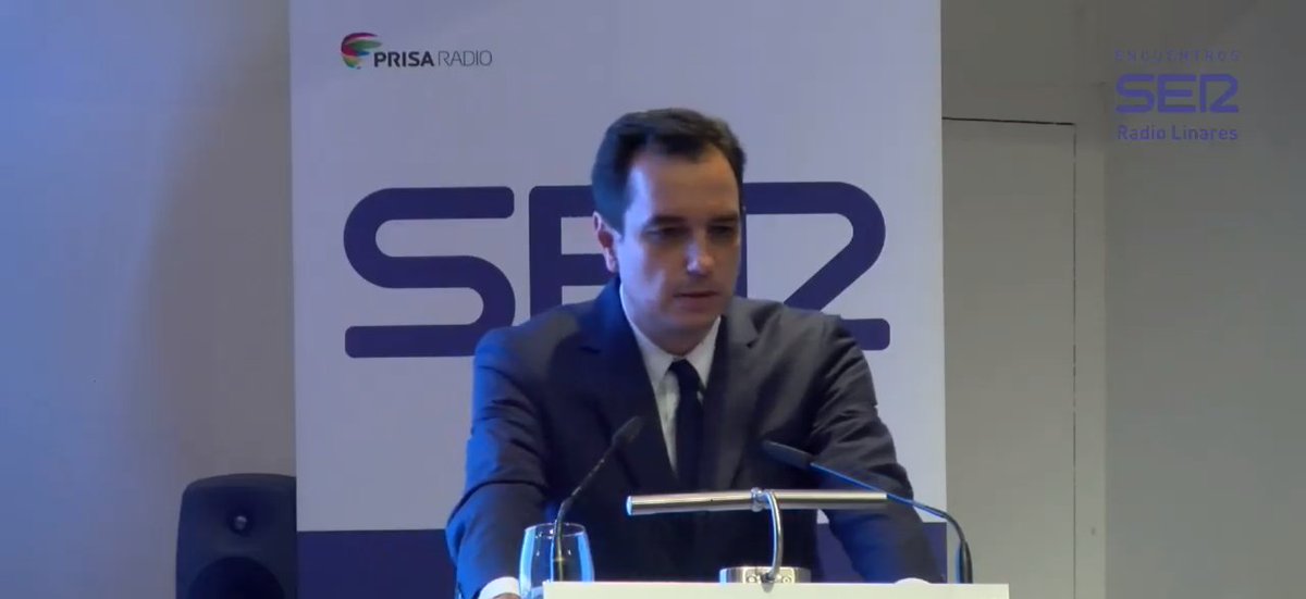 🗣️En su intervención, <a href="/svtorron/">Sergio Vázquez</a> ha anunciado la adjudicación del estudio informativo de la electrificación del tramo Bobadilla-Ronda.

Además, ha remarcado la puesta en marcha de un nuevo Centro de Competencias Digitales de Renfe en #Linares, un elemento catalizador de la zona.