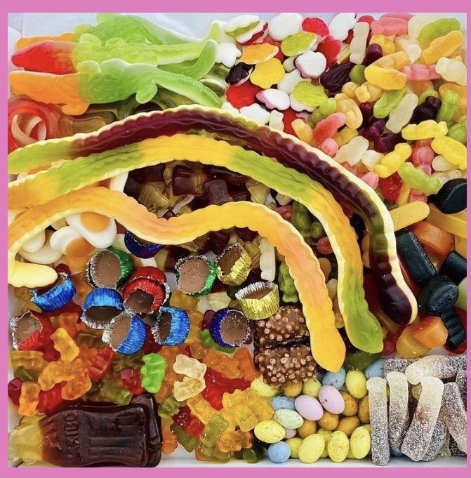MonchSweets's tweet photo. Who remembers the big snakes!? 🤩 we have them in stock💛

•

#monchmonch #sweetdelivery #fooddelivery #sweettooth #sweetcompany #treatdelivery #confectionery #confectionary #confectionerydelivery #atherton #athertonsweetdelivery #manchestersweets #manchestertreats https://t.co/NemF4utwPj