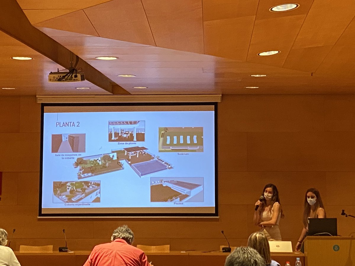 Presentació per part d’alumnes de 2BTX dels Treballs de Recerca seleccionats a les Jornades científiques i tecnològiques de L’Hospitalet <a href="/Tecla_Sala/">Col·legi Tecla Sala</a> <a href="/escolesFEP/">Fundació Escoles Parroquials</a>