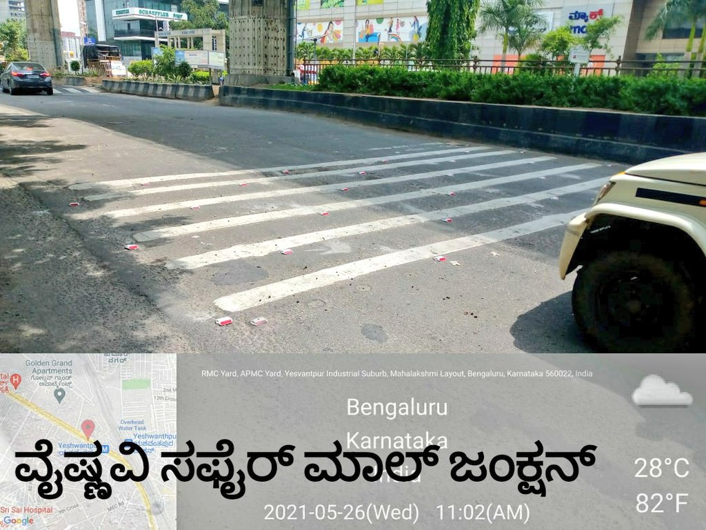 DCPTrWestBCP's tweet photo. ಲಾಕ್ಡೌನ್ ಹಿನ್ನೆಲೆ ರಸ್ತೆ ಅಭಿವೃದ್ಧಿ ಕಾರ್ಯವನ್ನು ಕೈಗೊಂಡಿರುವ ನಿಟ್ಟಿನಲ್ಲಿ ಯಶವಂತಪುರ ಸಂ.ಠಾಣಾ ವ್ಯಾಪ್ತಿಯ ಮಾರಪ್ಪನಪಾಳ್ಯ ಯುಟರ್ನ್ & ವೈಷ್ಣವಿ ಸಫೈರ್ ಮಾಲ್ ಜಂಕ್ಷನ್ನಲ್ಲಿ ಪಾದಚಾರಿಗಳು, ವಾಹನ ಸವಾರ & ಚಾಲಕರಿಗೆ ಅನುಕೂಲವಾಗುವಂತೆ #BBMP ವತಿಯಿಂದ #RumbleStrips, #RoadStuds & #ZeebraCrossing Marking ಮಾಡಲಾಗಿರುತ್ತದೆ. https://t.co/62j7G6cs47