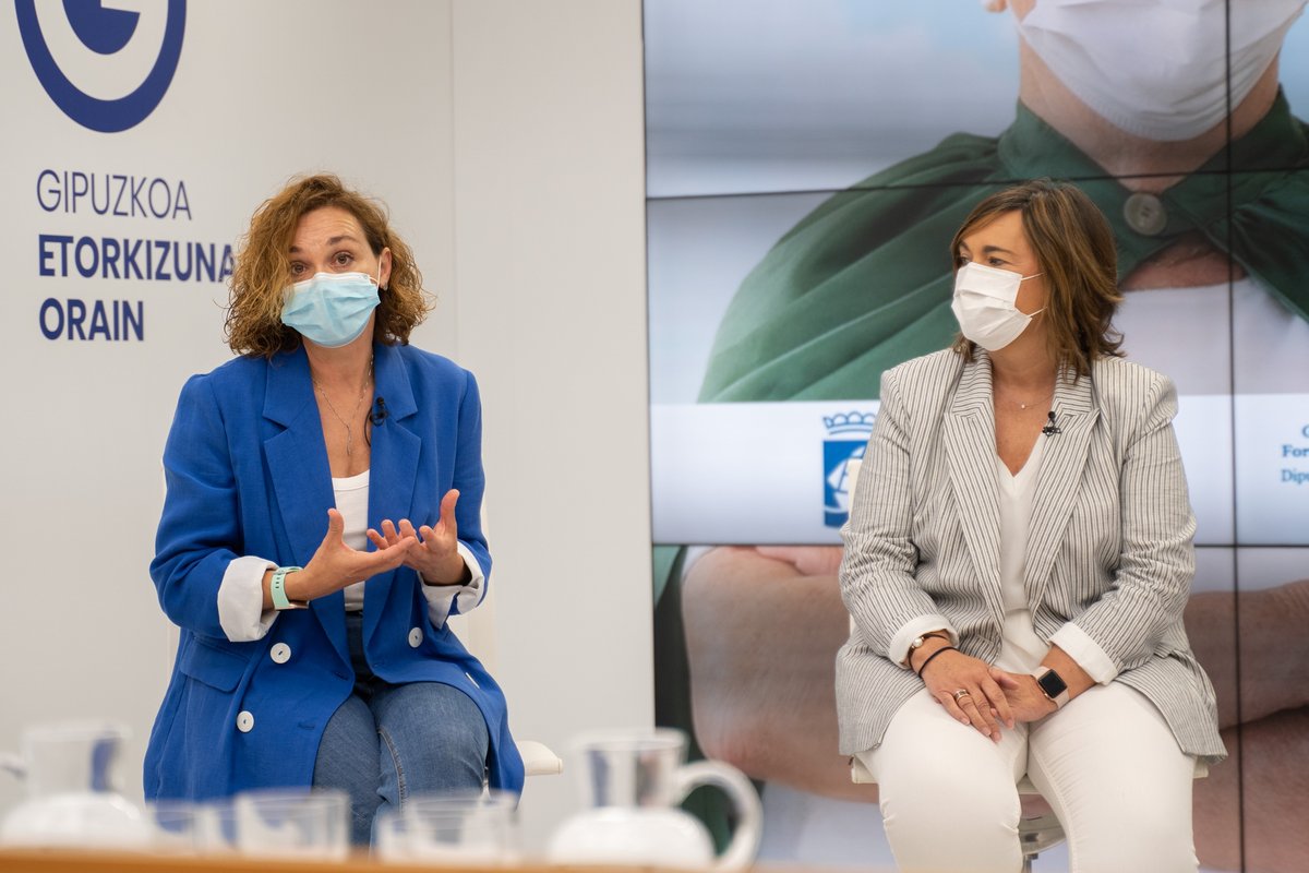 Agifes's tweet photo. Agifes presenta la campaña #GuardianxsdelaSaludMental para subrayar la labor de las y los familiares de personas con problemas de salud mental 👉https://t.co/kCK5rb8OqB https://t.co/e8UcPS8rPW