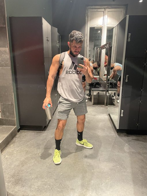 1 pic. ?

en #onlyfans
https://t.co/cygxMH1qWN 

@miguelsolo611 @Pollas_lefa3 @BOYZSPACE @GayBCNPorn