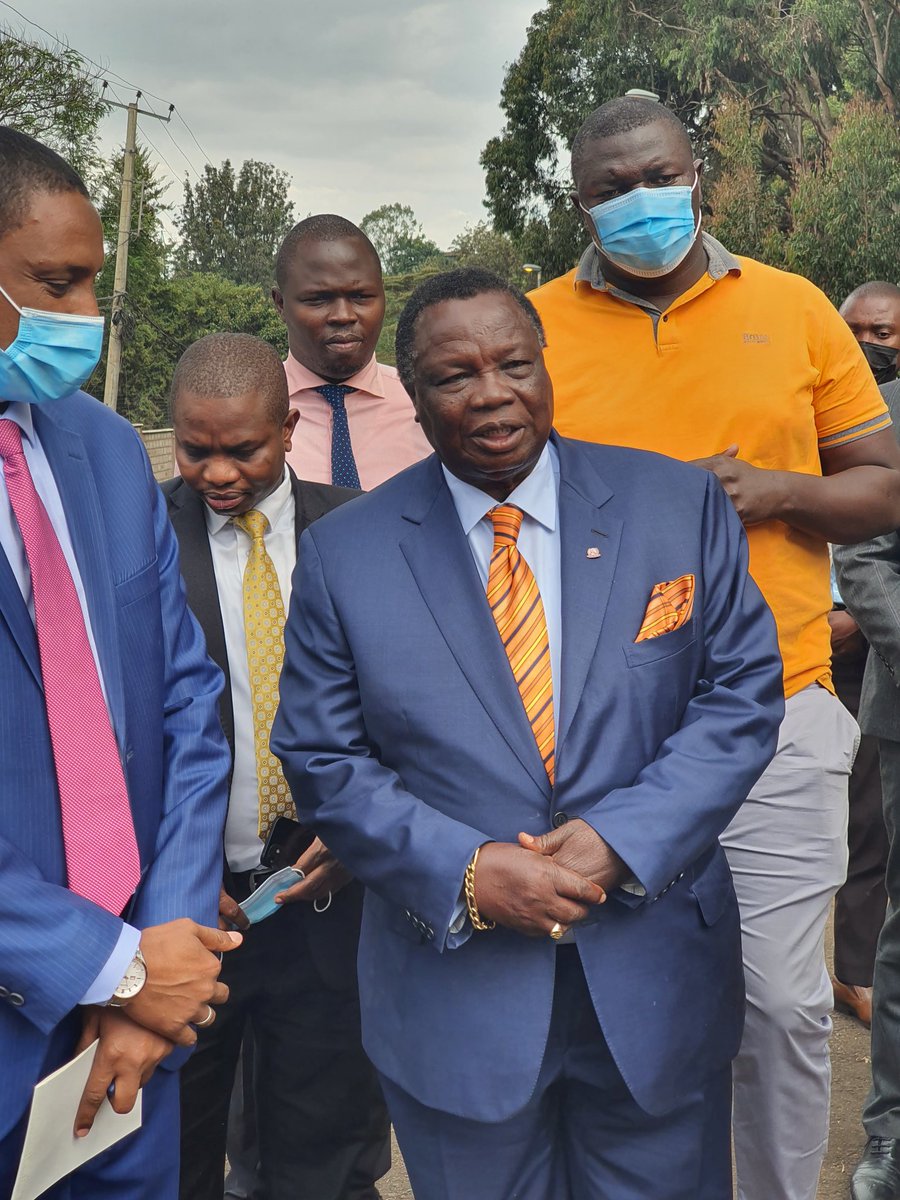 ScandalKenya's tweet photo. 🔴 𝗕𝗥𝗘𝗔𝗞𝗜𝗡𝗚 ! The County Government of Nairobi has named a Road in Kileleshwa after COTU Secretary General Francis Atwoli. https://t.co/CIguI0QL0S