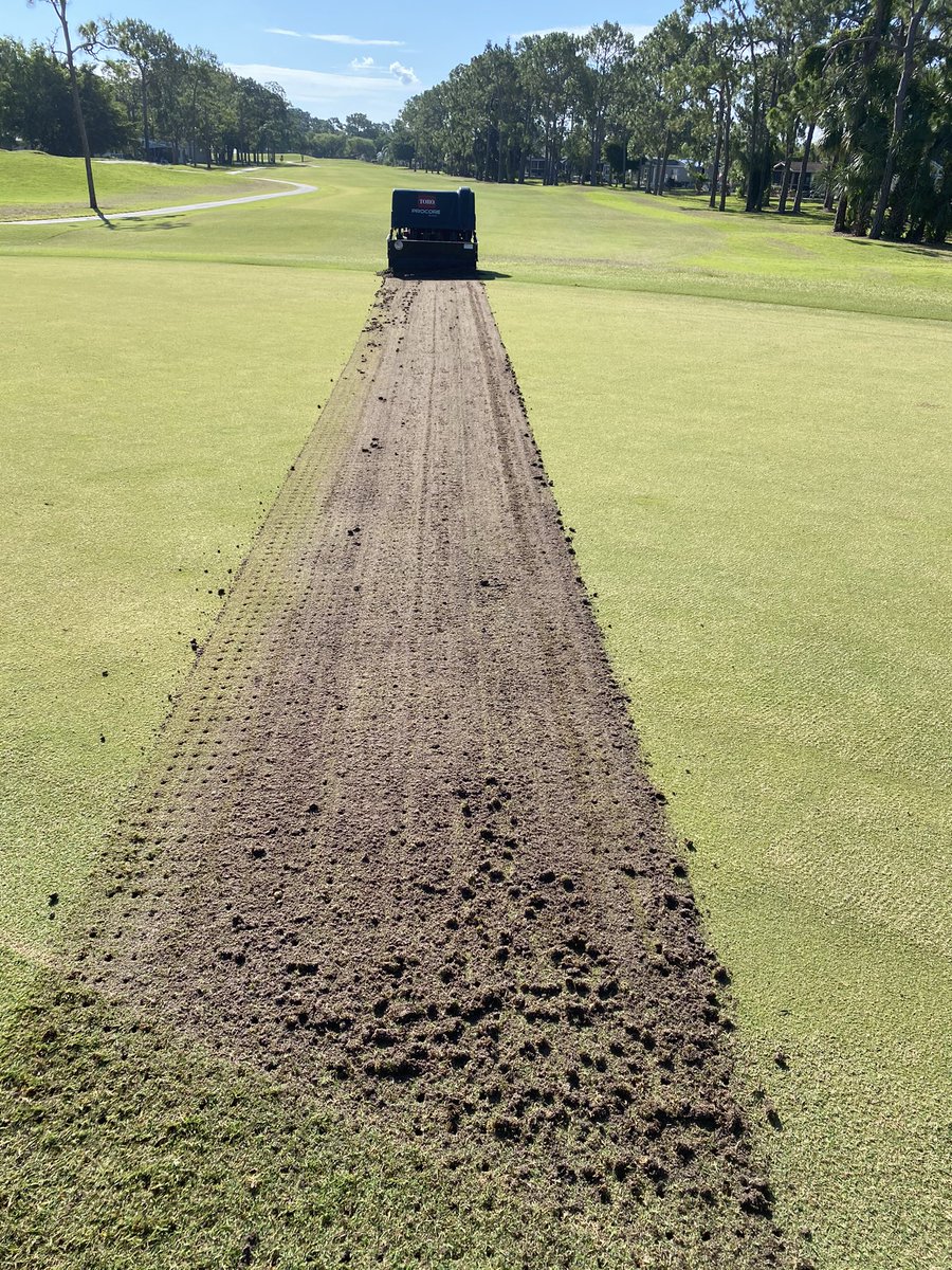 lovingturf's tweet photo. The crew wanted to bet me lunch I couldn’t make one pass straight as a laser! I think they forgot who taught them. Thanks for the lunch fellas!! Try me next time #stillgotit #makingmoves #illtakespicymustardtoo #turflife #swfl #toroprocore648 @ToroGolf @TheToroCompany @wescoturf https://t.co/bGWXJ9f7OR