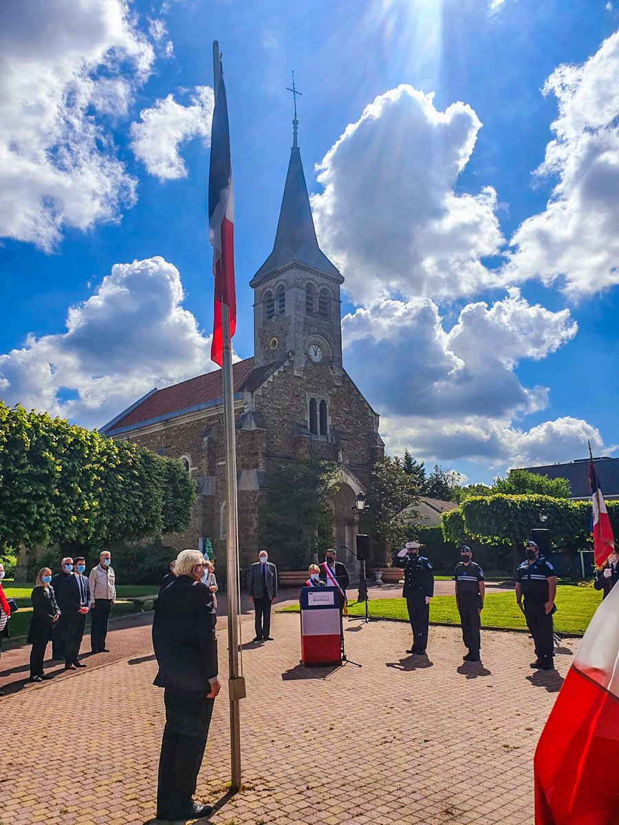 #Commémoration I 🇫🇷 78ème anniversaire de la Journée Nationale de la Résistance 🇫🇷

"Un seul adage aurait pu résumer tous leurs combats : être libre ou n'être rien.