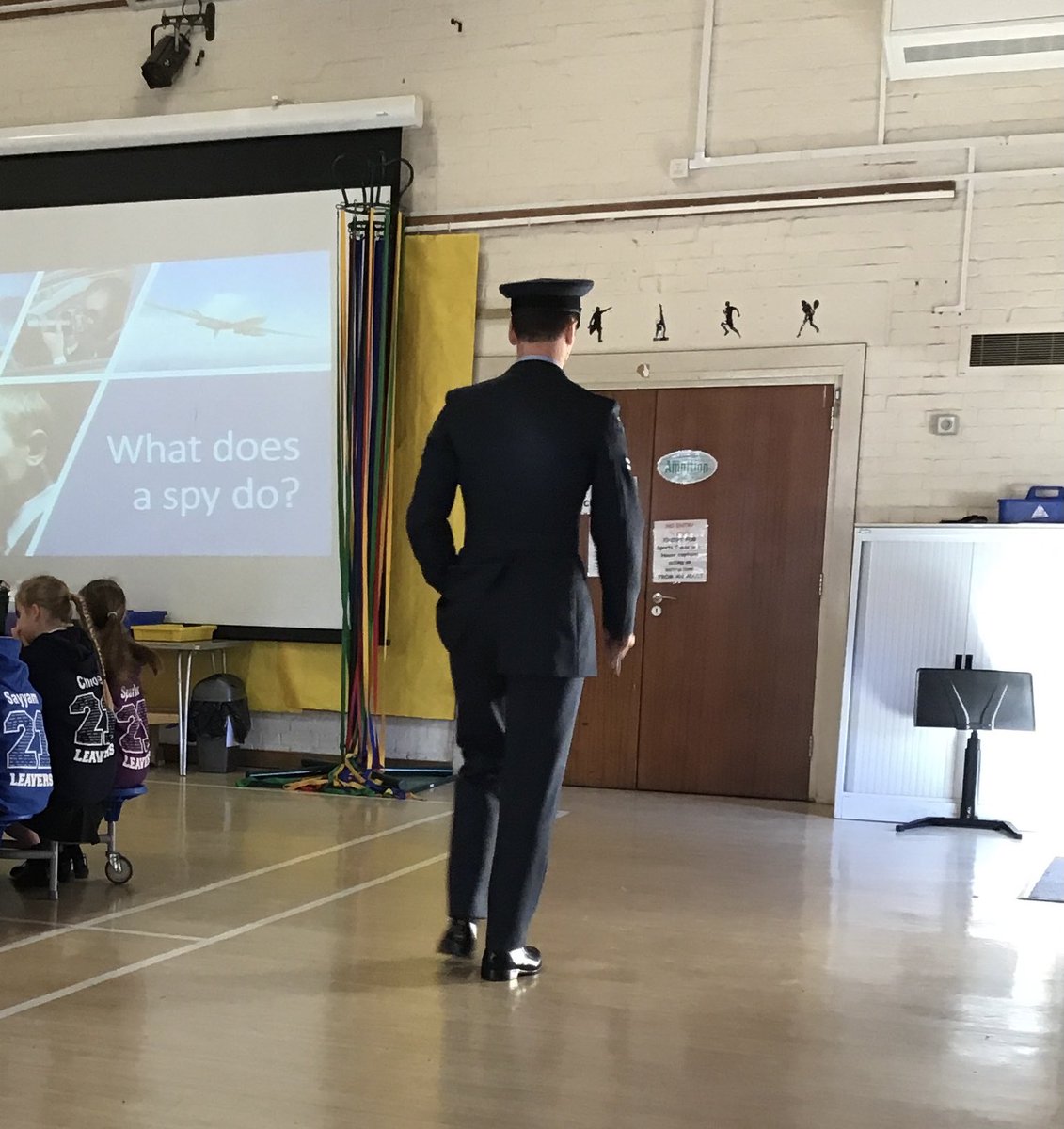 MrsWoodsTJS's tweet photo. Today we had a visit from Agent Y. Year 6 were required to plan a spying mission, discover Hitler’s V1 and V2 rocket development programme and then come up with a plan to stop the rockets hitting London. What a day 😃They loved it! #spies #missioncomplete  @TurnfurlongJSch https://t.co/3H22QCvq2V