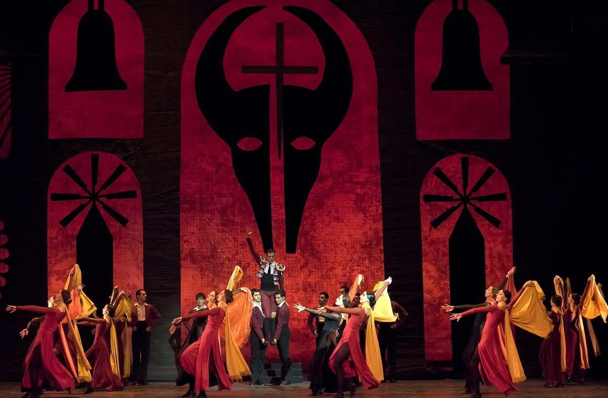 OperaYerevan's tweet photo. Two ballet performances will be presented at Yerevan Opera House - CHOPINIANA and LORQUIANA.

#ballet #CHOPINIANIA #LORQUIANA #yerevanopera https://t.co/tFDvSCKe45