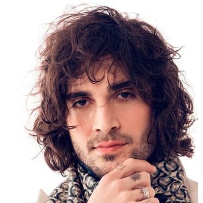 Sable25836380's tweet photo. Galã FIUK NO ENCONTRO https://t.co/LqtiVGSxwj
