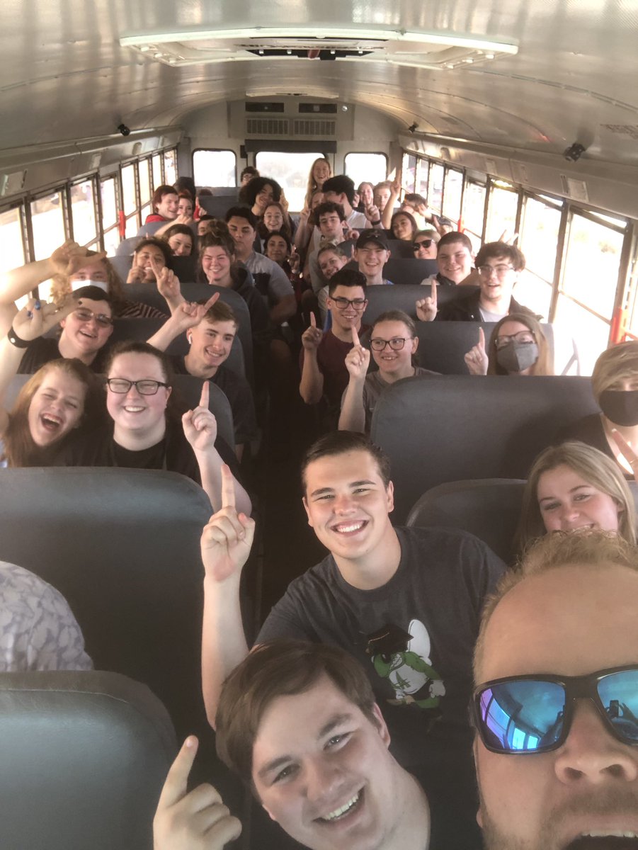 Devo26Dorris's tweet photo. Graduation practice Bus #1. Leading the way. ‘21 #goingdowntonight #hornetpride @azleisd @AzleHornets @AzleHSCounselor @TheAzleNews https://t.co/HYHHRfKnFY