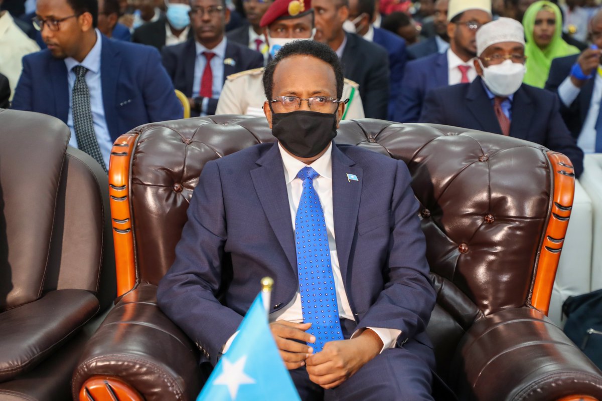 MohamedHRoble's tweet photo. I would also like to acknowledge the President of the Federal Republic of Somalia, H.E @M_Farmaajo  for his efforts in the electoral process and for the concessions he made that led to the agreement we are celebrating today. #SomaliaElections2021 https://t.co/PQUenZj6mq