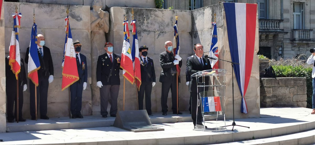 LegionHonneur34's tweet photo. @ANOPEX1 Le délégué #Anopex34 portait le drapeau de la @LegionHonneur34 lors de la journée nationale de la Résistance en présence de @fhollande @montpellier_ @Gendarmerie_034 @SDIS34 https://t.co/XuX1ZI7s6O