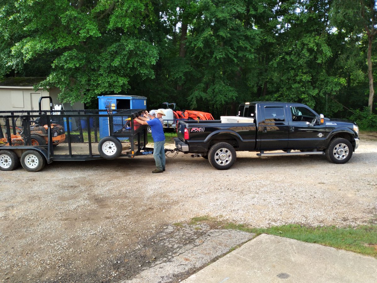 Dops_CHISD's tweet photo. Grounds crew hard at work this morning! Mr. McFarland headed to Wise to help mow. https://t.co/c7fjJ3pdXK