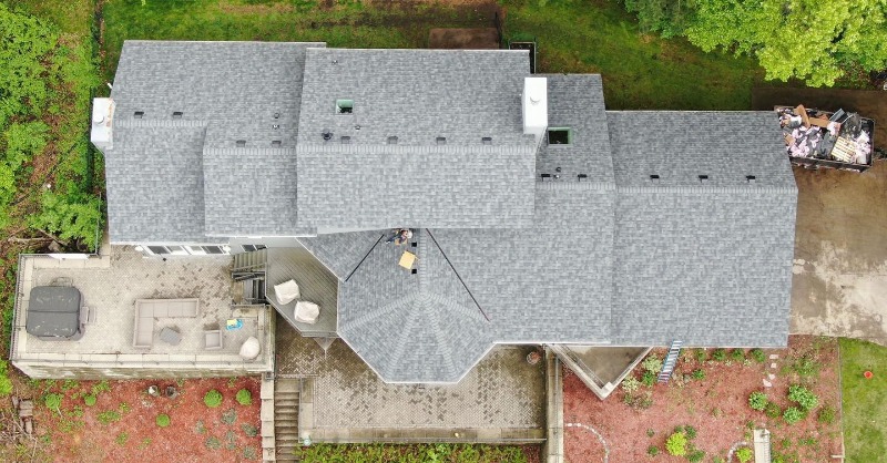 RoofleOfficial's tweet photo. Before Roofle. During Roofle. After Roofle.

With that @OwensCorning "drip."

#owenscorning #asphaltshingles #roof #rooftop #views #home https://t.co/41yXf851hE