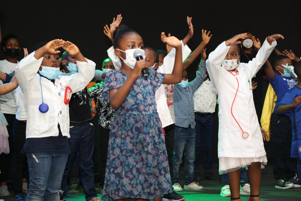SchoolSafehands's tweet photo. The Children's Day celebration at #SHS was a glamorous and glorious occasion. 

Every class was involved, delivering their presentations with poise, creativity and zest. 

Whether we are aware or not, we will all impact our world one way or the other,- https://t.co/Lp58iNGecP