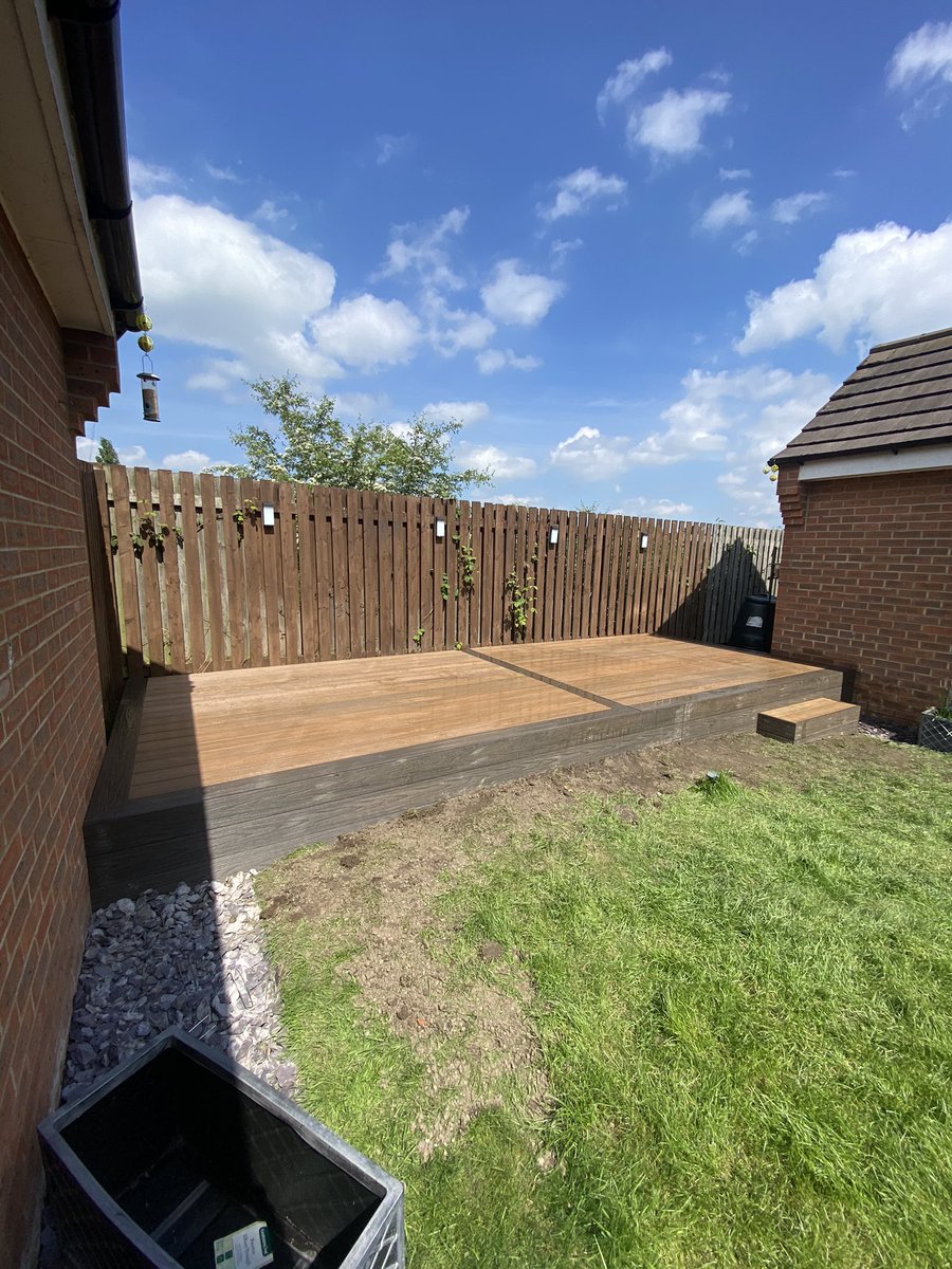 developments_l's tweet photo. Super little job completed today in Castleford using @TalaseyGroup piranha deck mocha espresso quite deceiving how these shades have turned out looks great @TravisPerkinsCo @DEWALTtough @MilwaukeeTool @MakitaUK @brandyorkshire @Yorkshire_Life https://t.co/DUIiXtvBGg