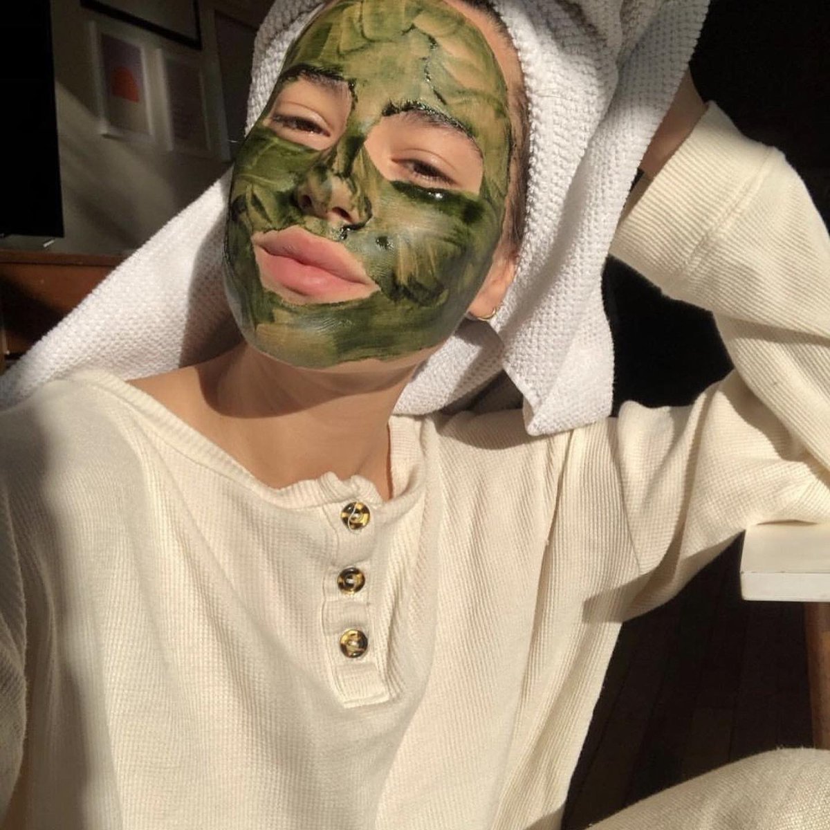 gloryglossier's tweet photo. เผยผิวที่ดูโกลวแบบเป็นธรรมชาติ ไม่ว่าจะเป็นสิวจากฮอร์โมนหรือประจำเดือน สิวอักเสบก็ช่วยได้ แถมยังช่วยเรื่องการกระชับรูขุมขนด้วยนะคะ  การันตีด้วยรางวัล beauty innovator award 2020 winner ✨
-
✔️ใช้ได้กับทุกสภาพผิวแม้ผิวเซนซิทีฟ ✔️certified organic https://t.co/gXnqsk9Fci