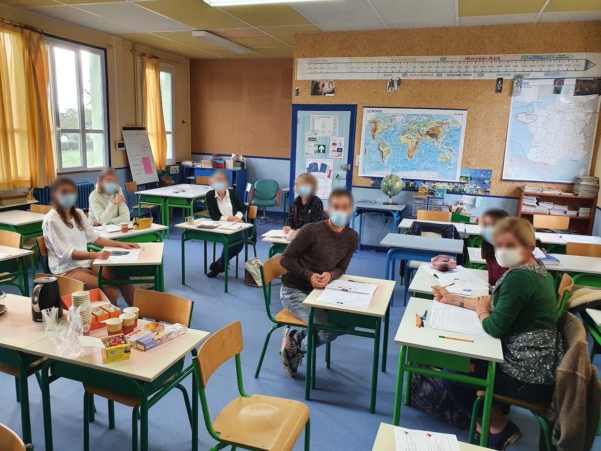 La formation collective démarrée le 30 septembre 2020 a repris à l'école Sainte-Anne Maroué-Lamballe et à l'école Sacré Cœur de Saint-Gouesno. Toute l'équipe est ravie de se retrouver pour parler #coresponsabilité  et #flexibilité L’Équipe Intra